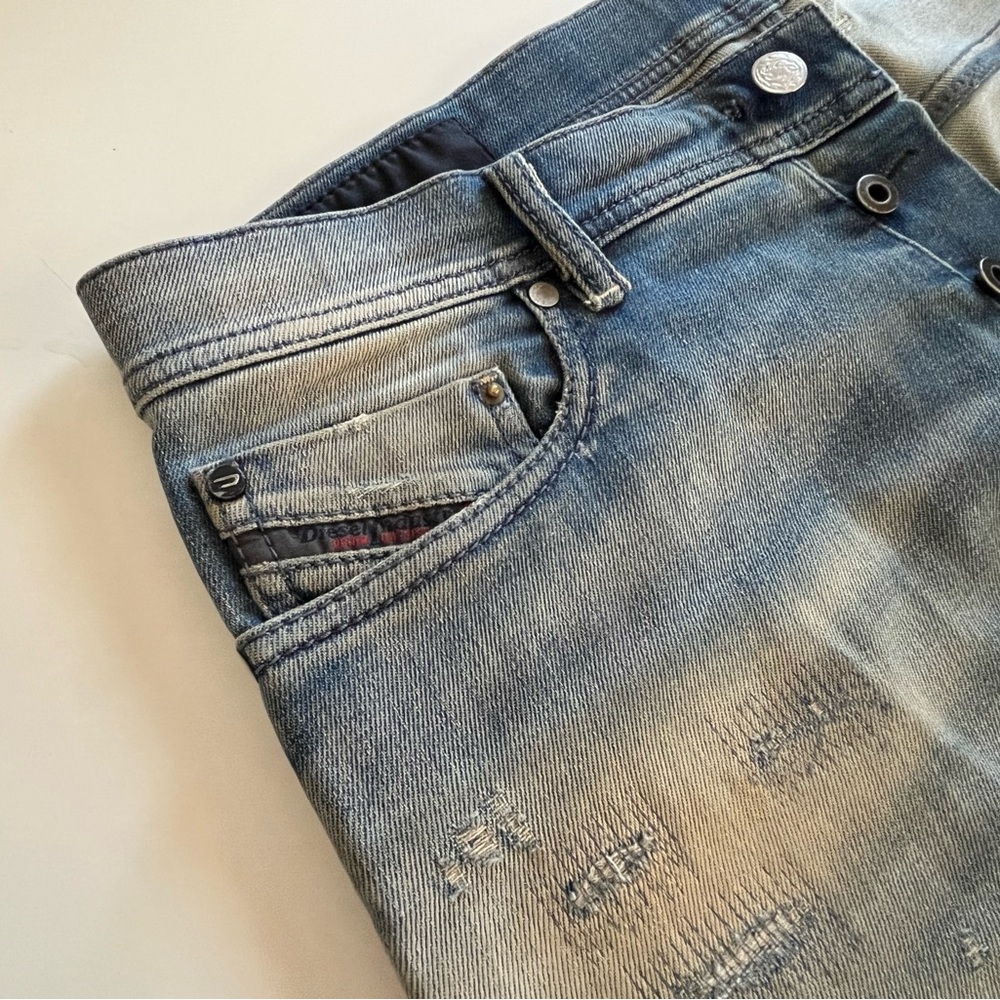 Men’s Diesel Jeans - Tepphar Limited Edition - Picture 6 of 8